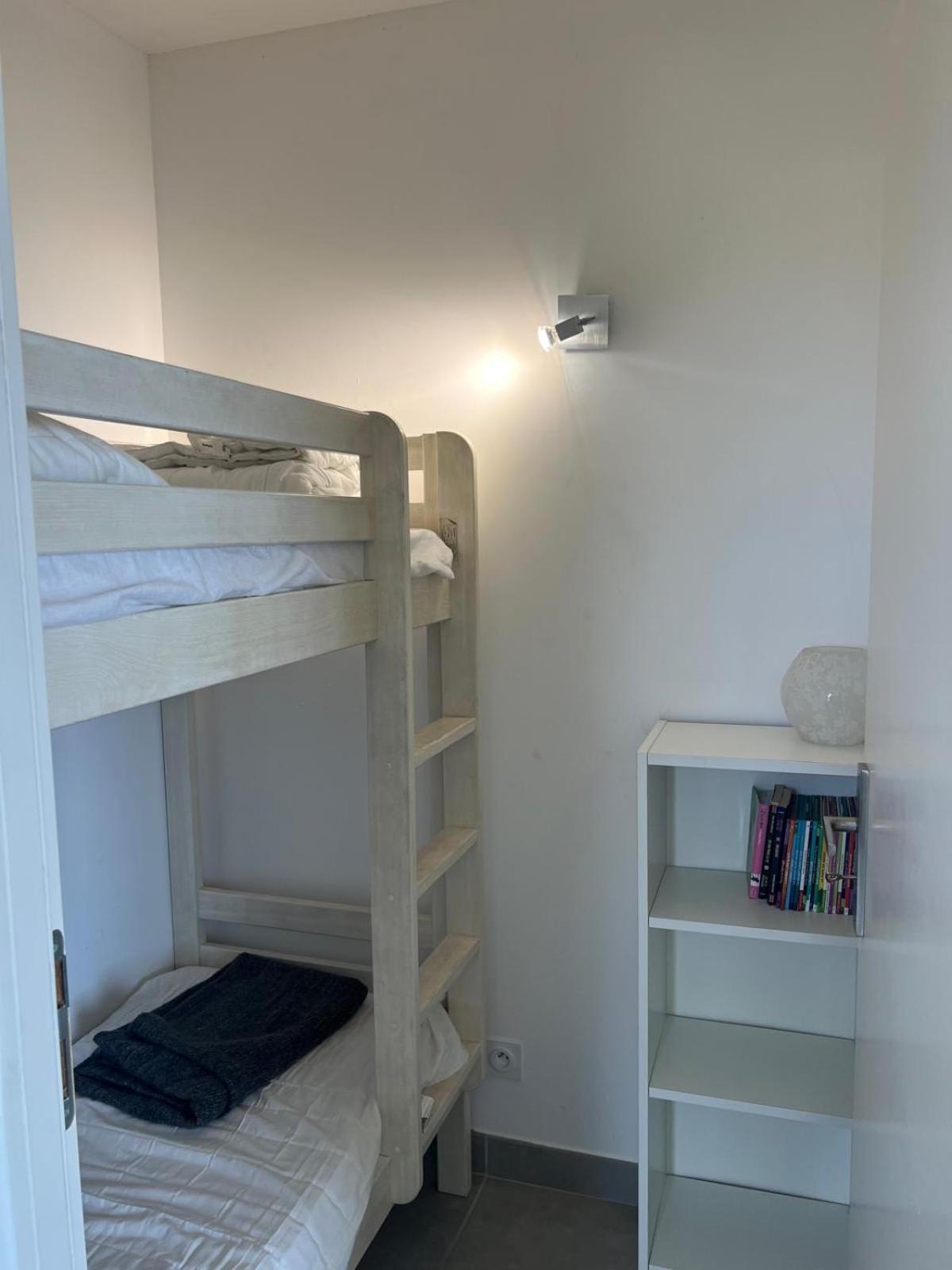 Les Pieds Dans Le Sable Appartement Vue Mer 1 Chambre 1 Cabine Ле-Гро-дю-Руа Экстерьер фото